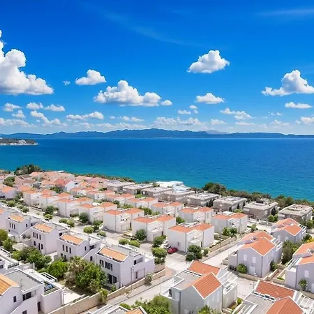 Sunny With Seaview 1273