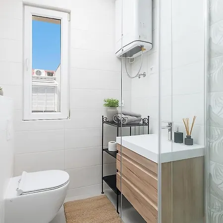 아파트 Sunny With Seaview 1273 Kovacic