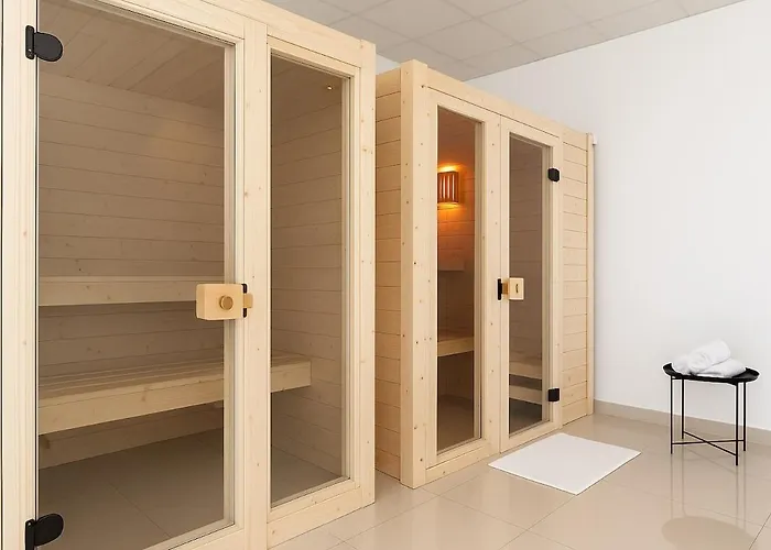 Sunny With Seaview 1273 *